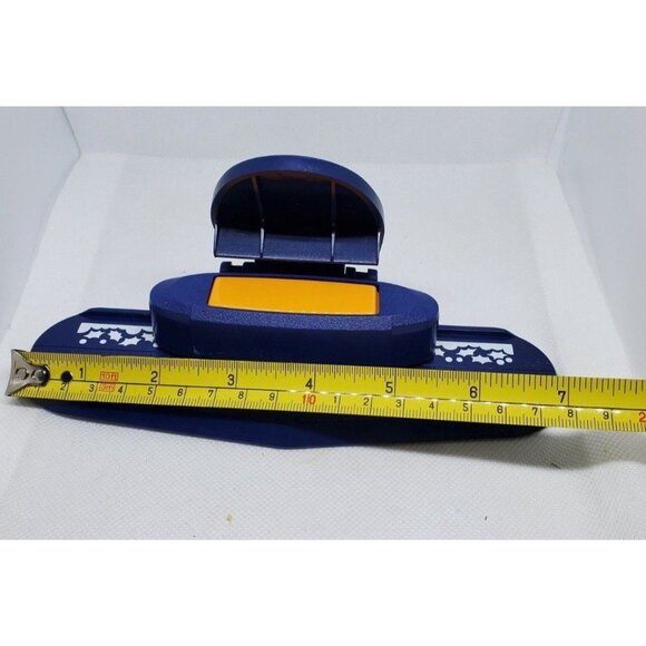 Vintage Fiskars Leaf Design Paper Punch – Perfect for Scrapbooking - Picture 9 of 9